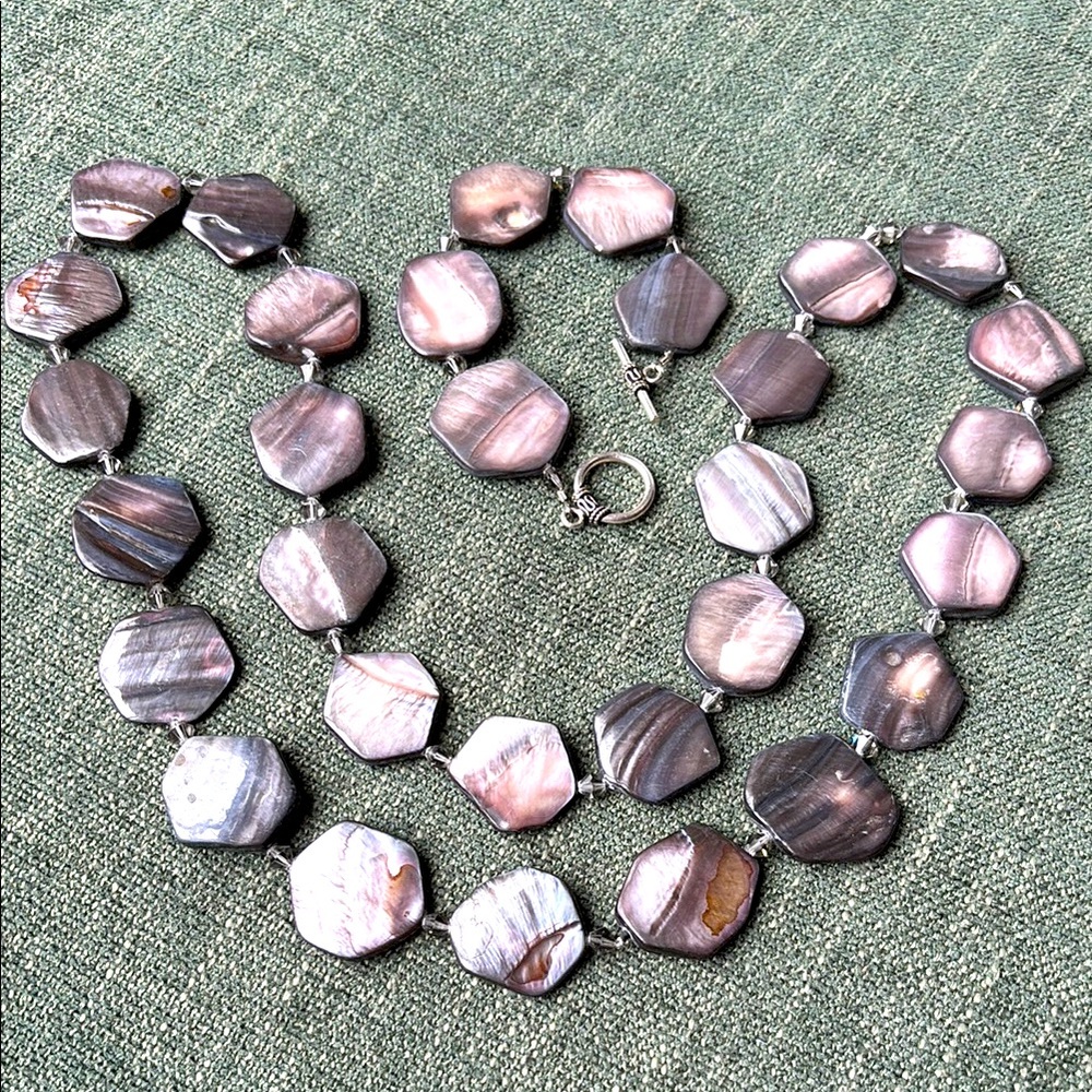 Grayish purple agate “shell” necklace and matching bracelet.
